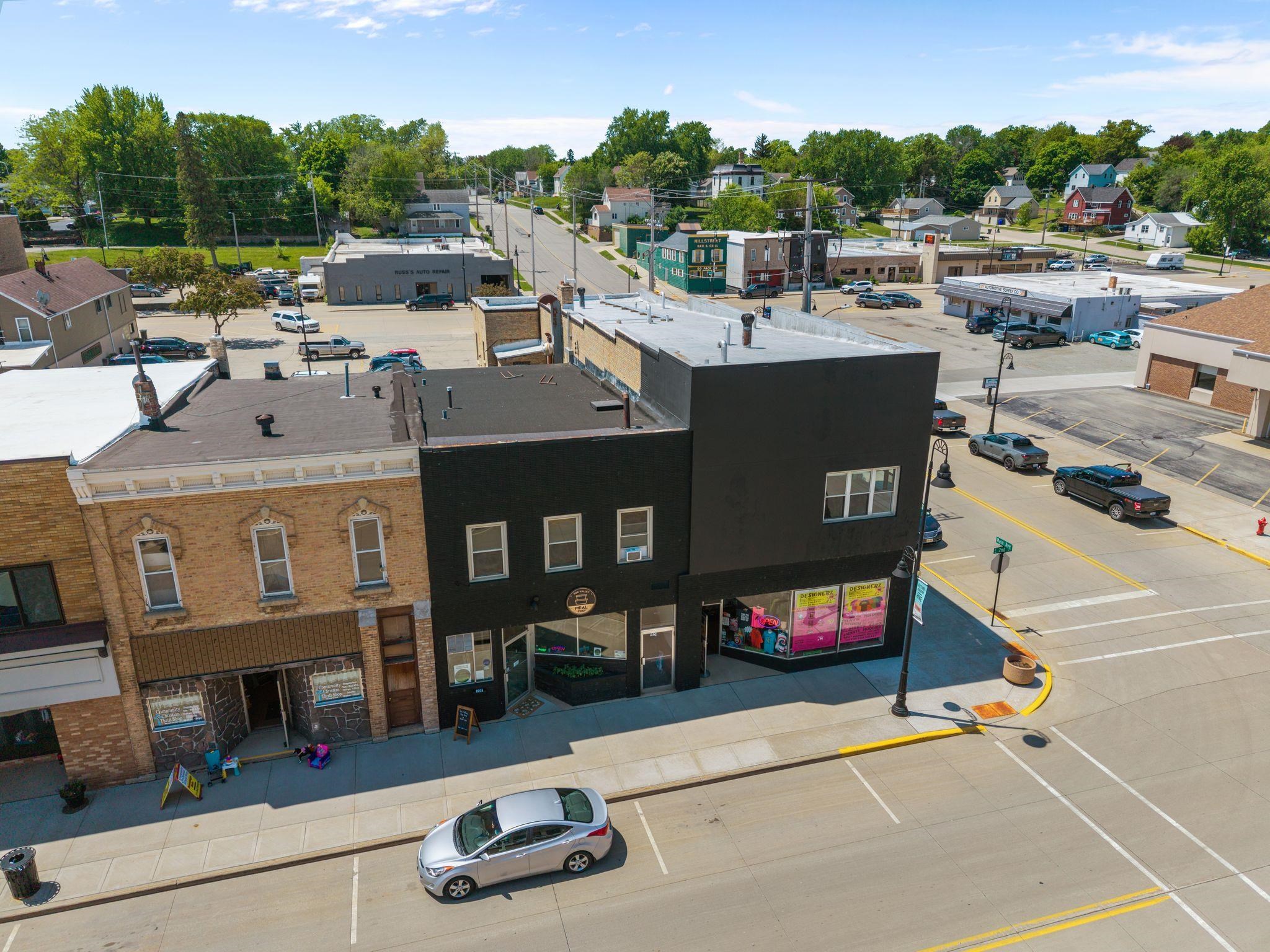 107 E 2ND Street