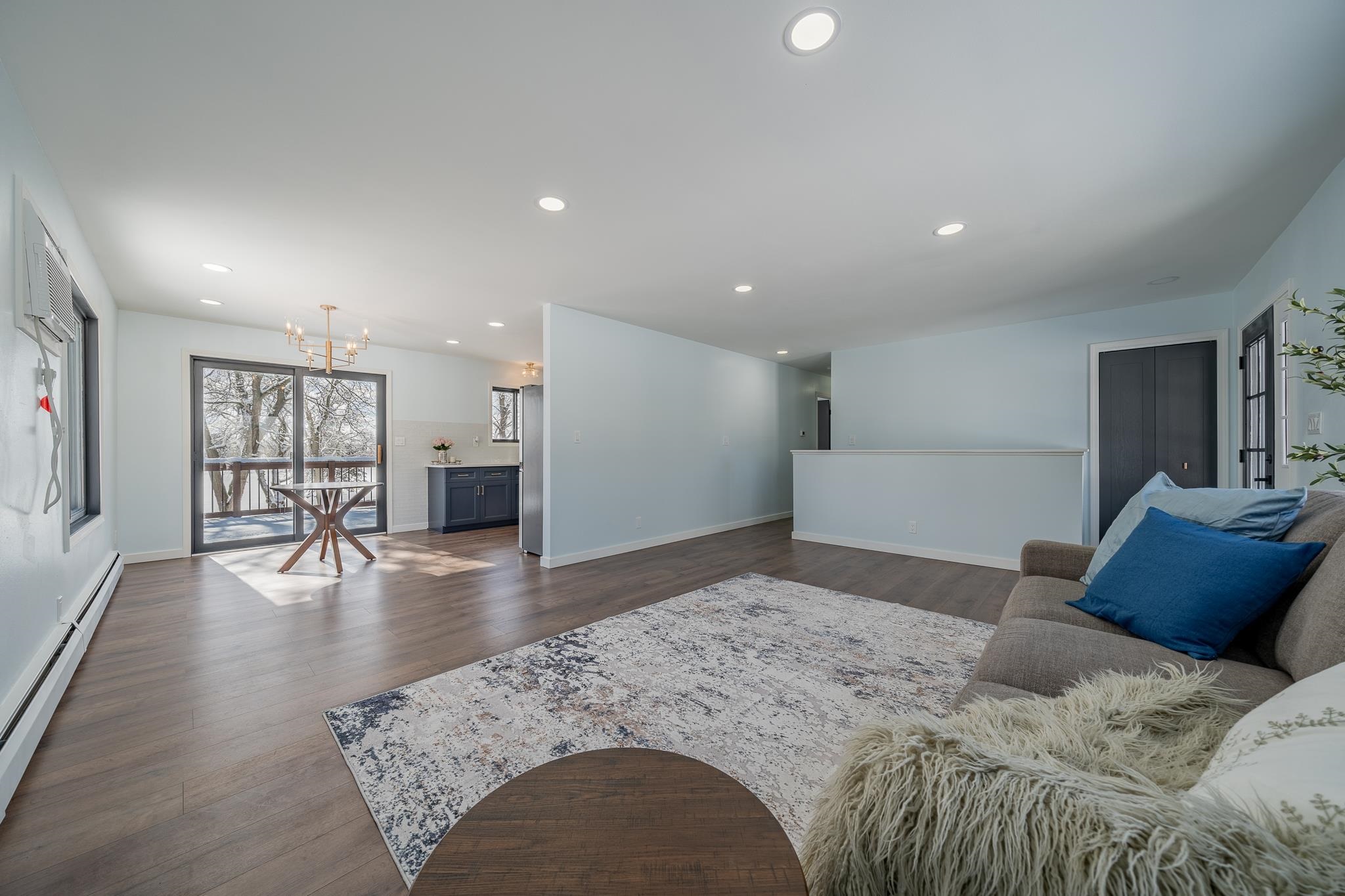 West Bend, Wisconsin 53090, United States, 3 Bedrooms Bedrooms, ,2 BathroomsBathrooms,Residential,Active,64006