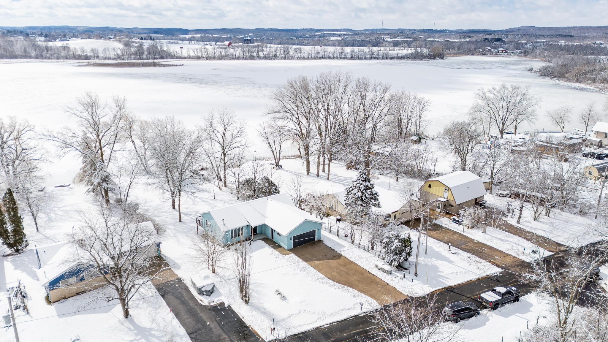 West Bend, Wisconsin 53090, United States, 3 Bedrooms Bedrooms, ,2 BathroomsBathrooms,Residential,Active,64006