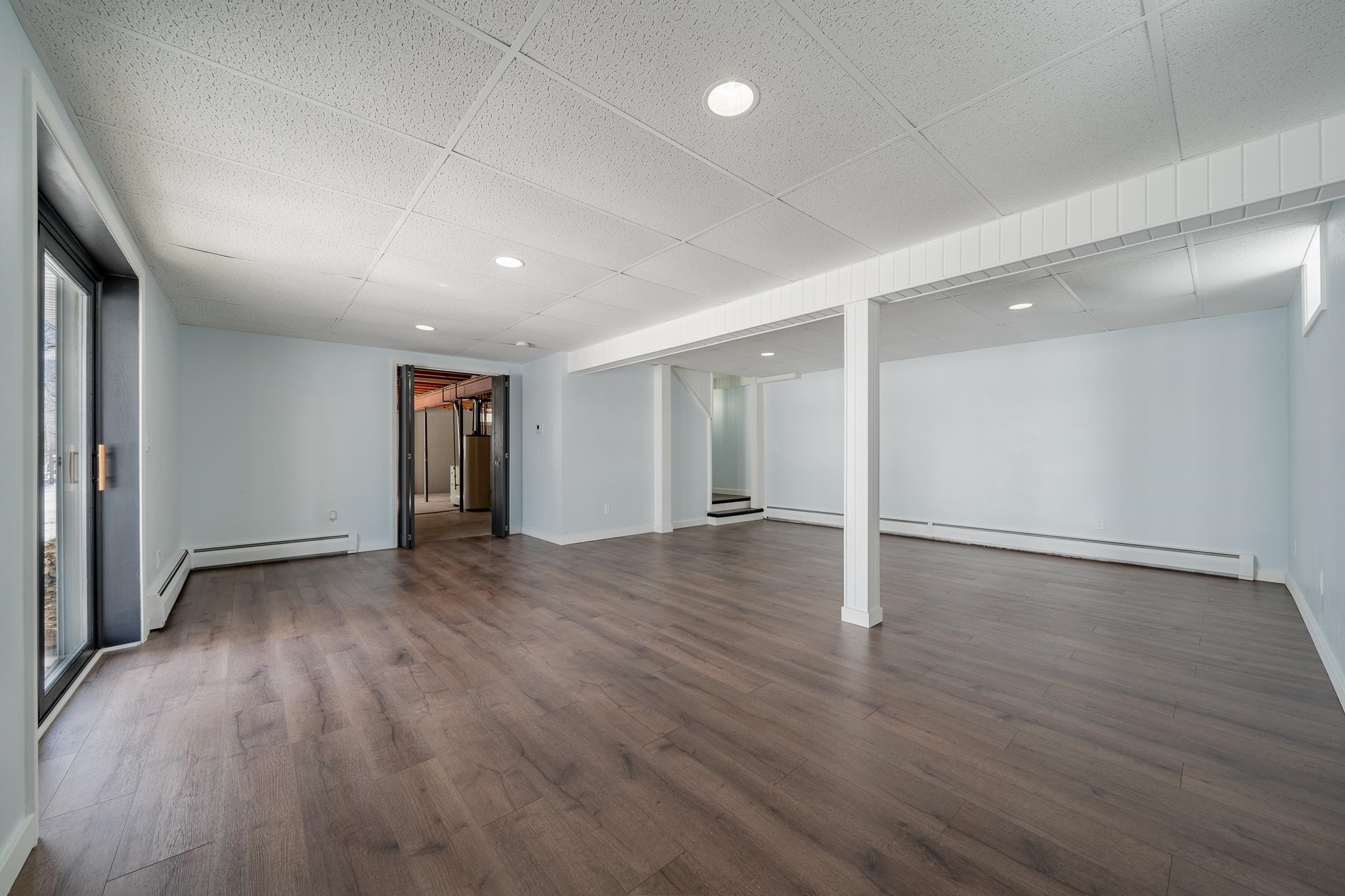 West Bend, Wisconsin 53090, United States, 3 Bedrooms Bedrooms, ,2 BathroomsBathrooms,Residential,Active,64006