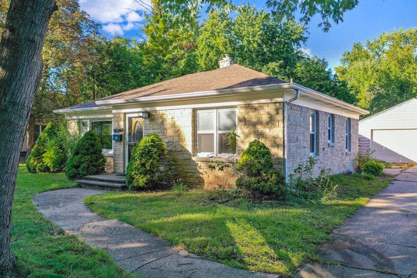 1427 EMILIE ST, GREEN BAY, WI 54301 - Image 0e647d797170b586f152beaebf202da7/2926944246