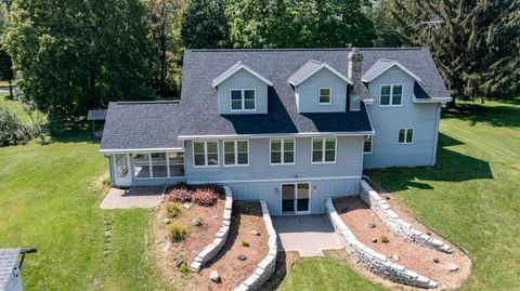 Photo of 134 TUSTIN Road, FREMONT, WI 54940 (MLS # 50308630)