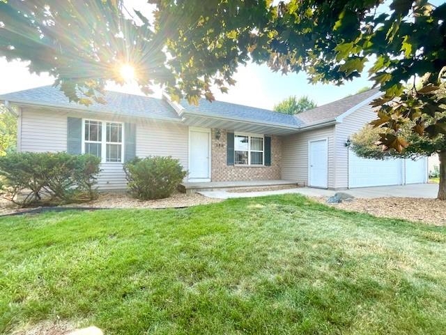 Appleton, Wisconsin 54915, United States, 3 Bedrooms Bedrooms, ,2 BathroomsBathrooms,Residential,Active,184763