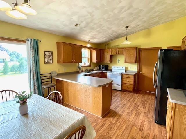 Appleton, Wisconsin 54915, United States, 3 Bedrooms Bedrooms, ,2 BathroomsBathrooms,Residential,Active,184763