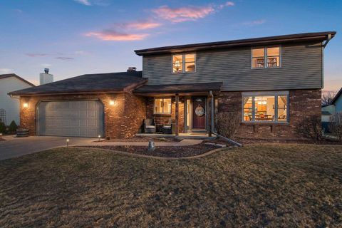 Photo of 2441 INGOLD Court, GREEN BAY, WI 54313 (MLS # 50321919)