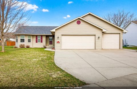 Photo of 343 DAKOTA LEE Way, OMRO, WI 54963 (MLS # 50323228)