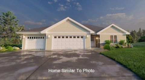 Photo of 1716 BETTY JEAN Lane, GREEN BAY, WI 54313 (MLS # 50321436)