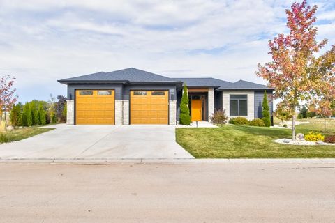 Photo of 1769 BOBBY JONES Drive, DE PERE, WI 54115 (MLS # 50316962)