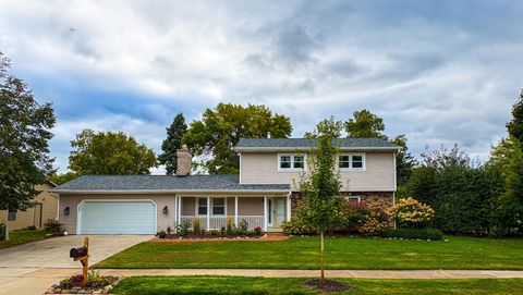 Photo of 1935 CLIFFVIEW Court, OSHKOSH, WI 54901 (MLS # 50315833)