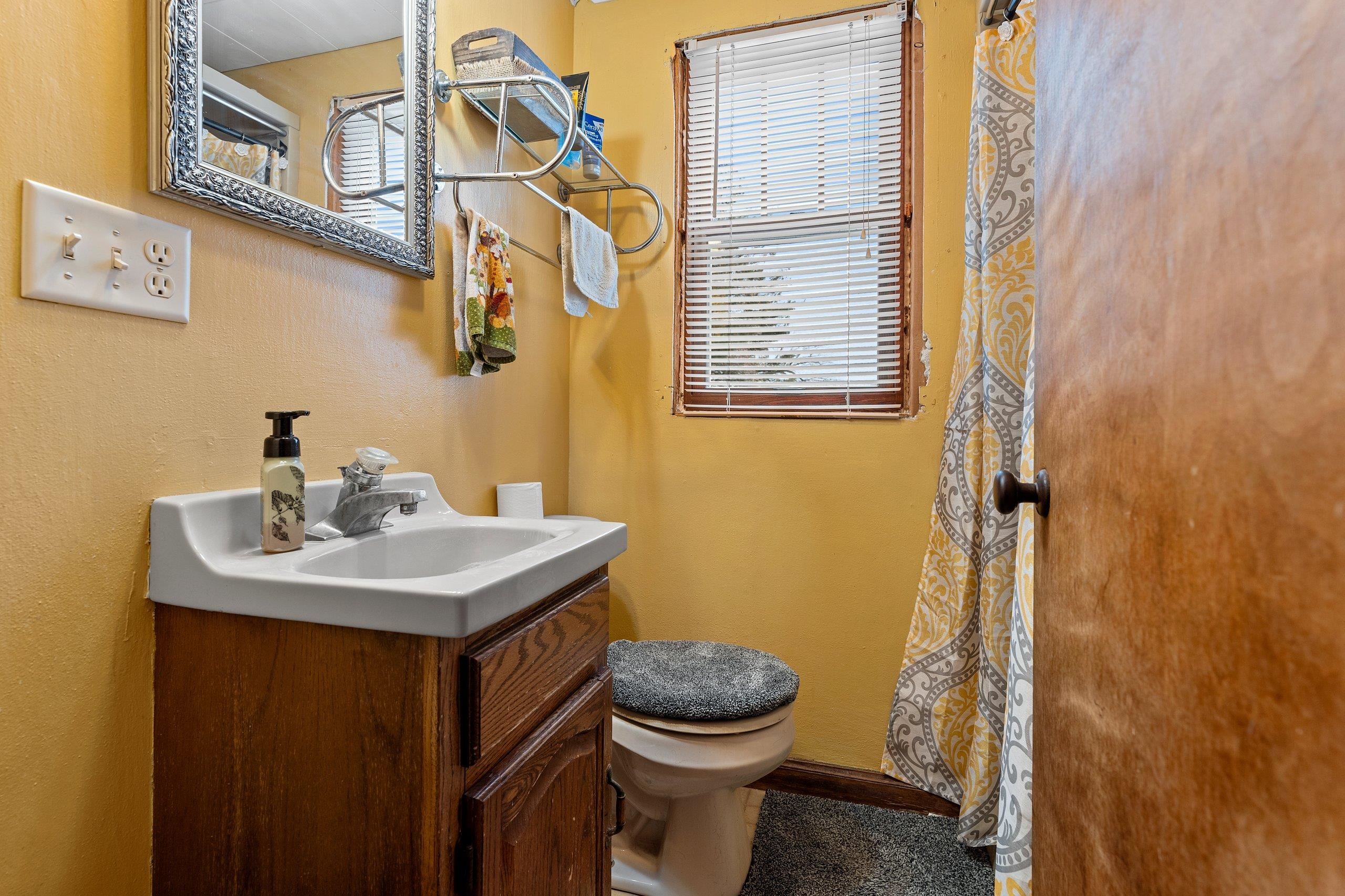 Shawano, Wisconsin 54166, United States, 3 Bedrooms Bedrooms, ,2 BathroomsBathrooms,Residential,Active,81326