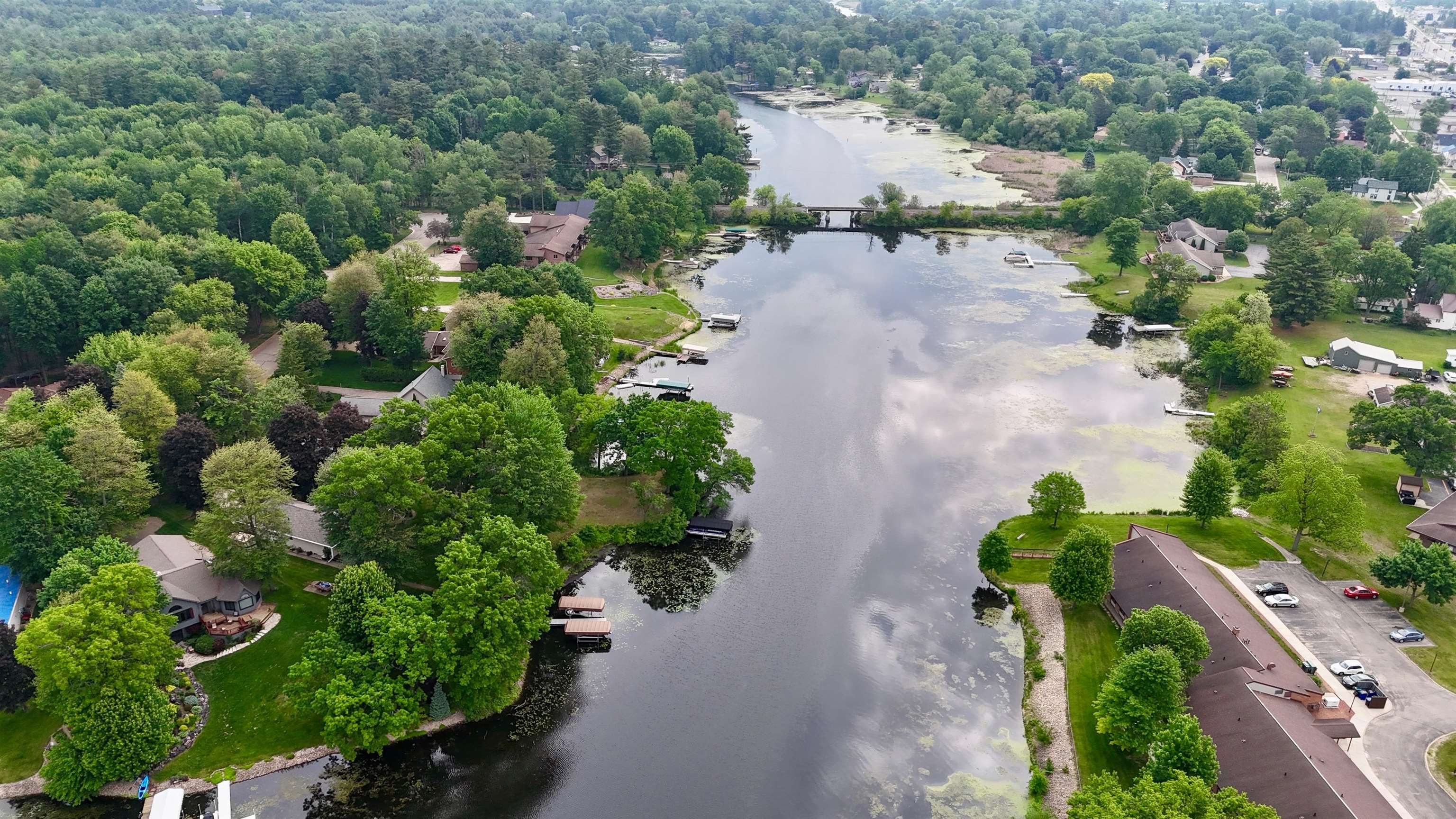 Shawano, Wisconsin 54166, United States, 3 Bedrooms Bedrooms, ,2 BathroomsBathrooms,Residential,Active,81326