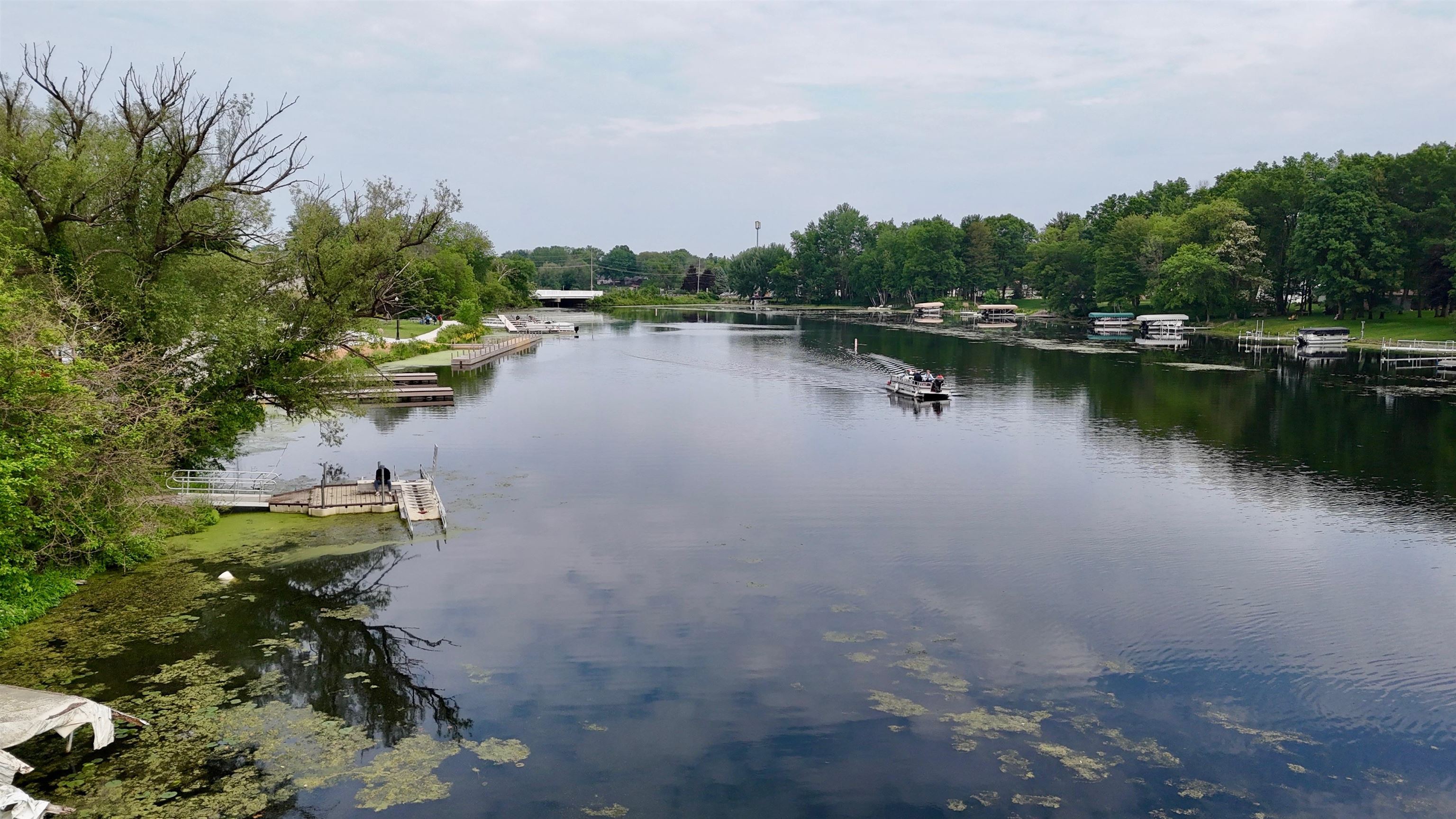 Shawano, Wisconsin 54166, United States, 3 Bedrooms Bedrooms, ,2 BathroomsBathrooms,Residential,Active,81326