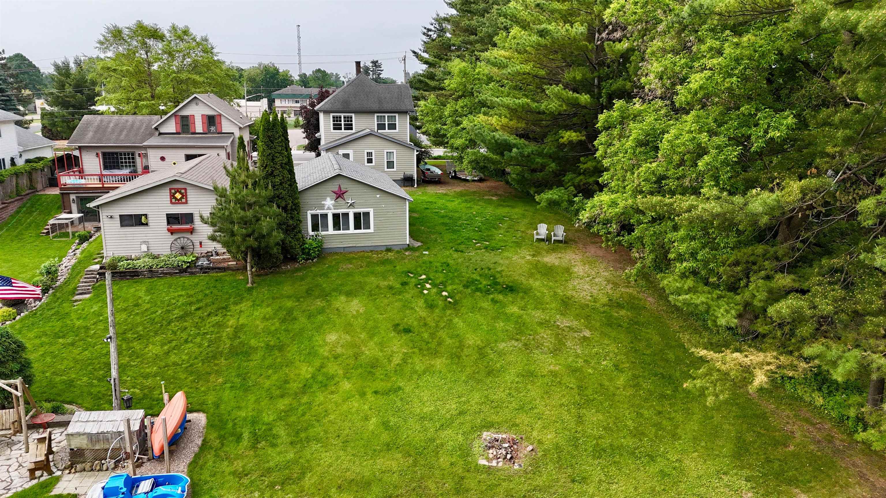 Shawano, Wisconsin 54166, United States, 3 Bedrooms Bedrooms, ,2 BathroomsBathrooms,Residential,Active,81326