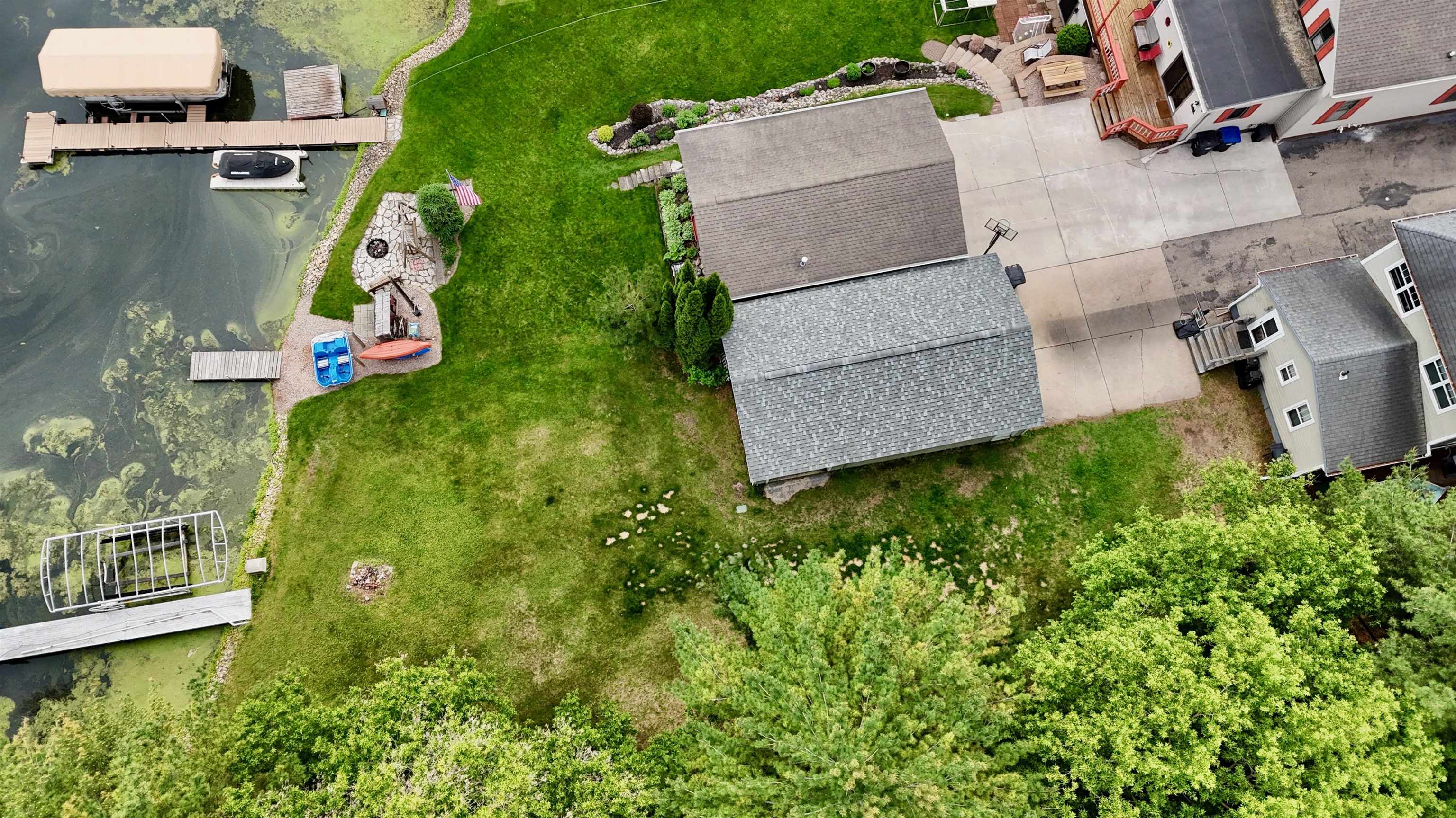 Shawano, Wisconsin 54166, United States, 3 Bedrooms Bedrooms, ,2 BathroomsBathrooms,Residential,Active,81326