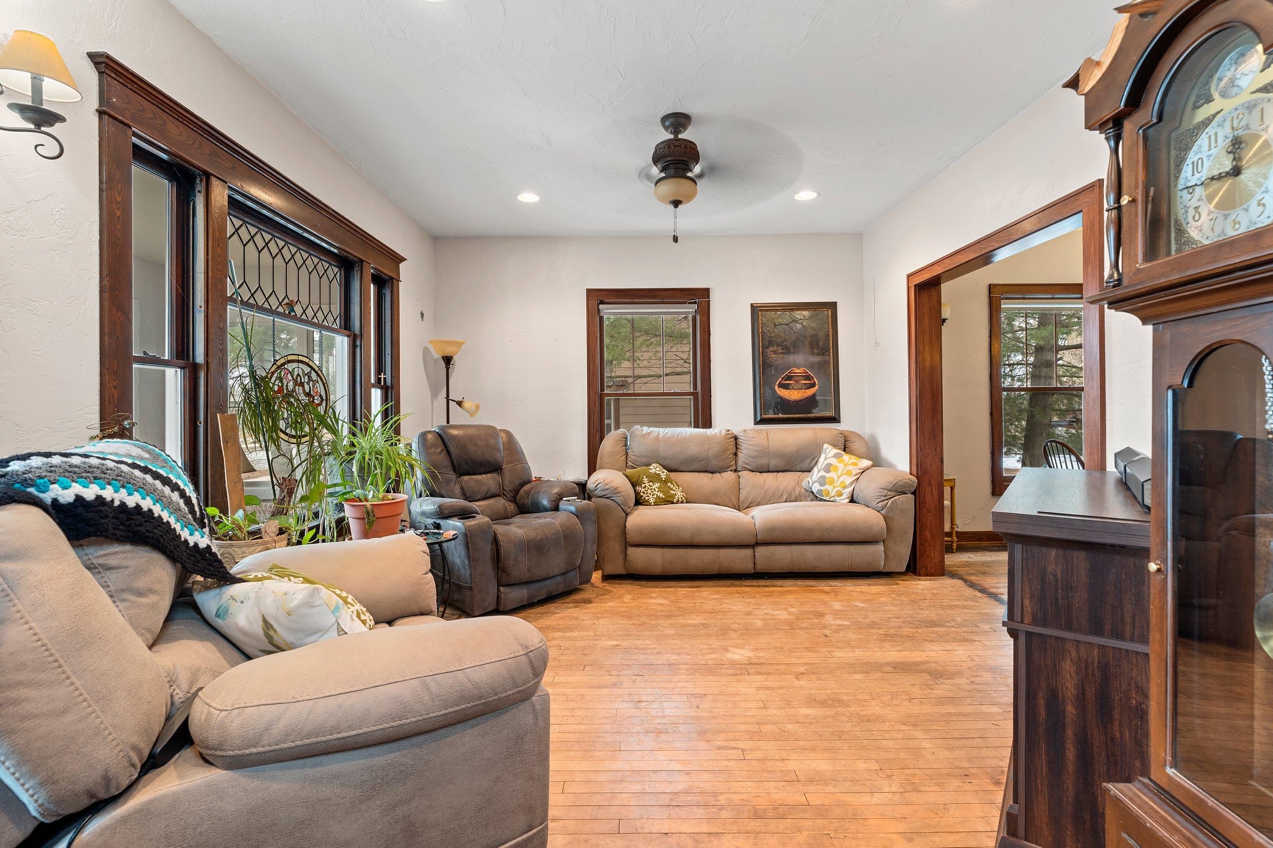 Shawano, Wisconsin 54166, United States, 3 Bedrooms Bedrooms, ,2 BathroomsBathrooms,Residential,Active,81326