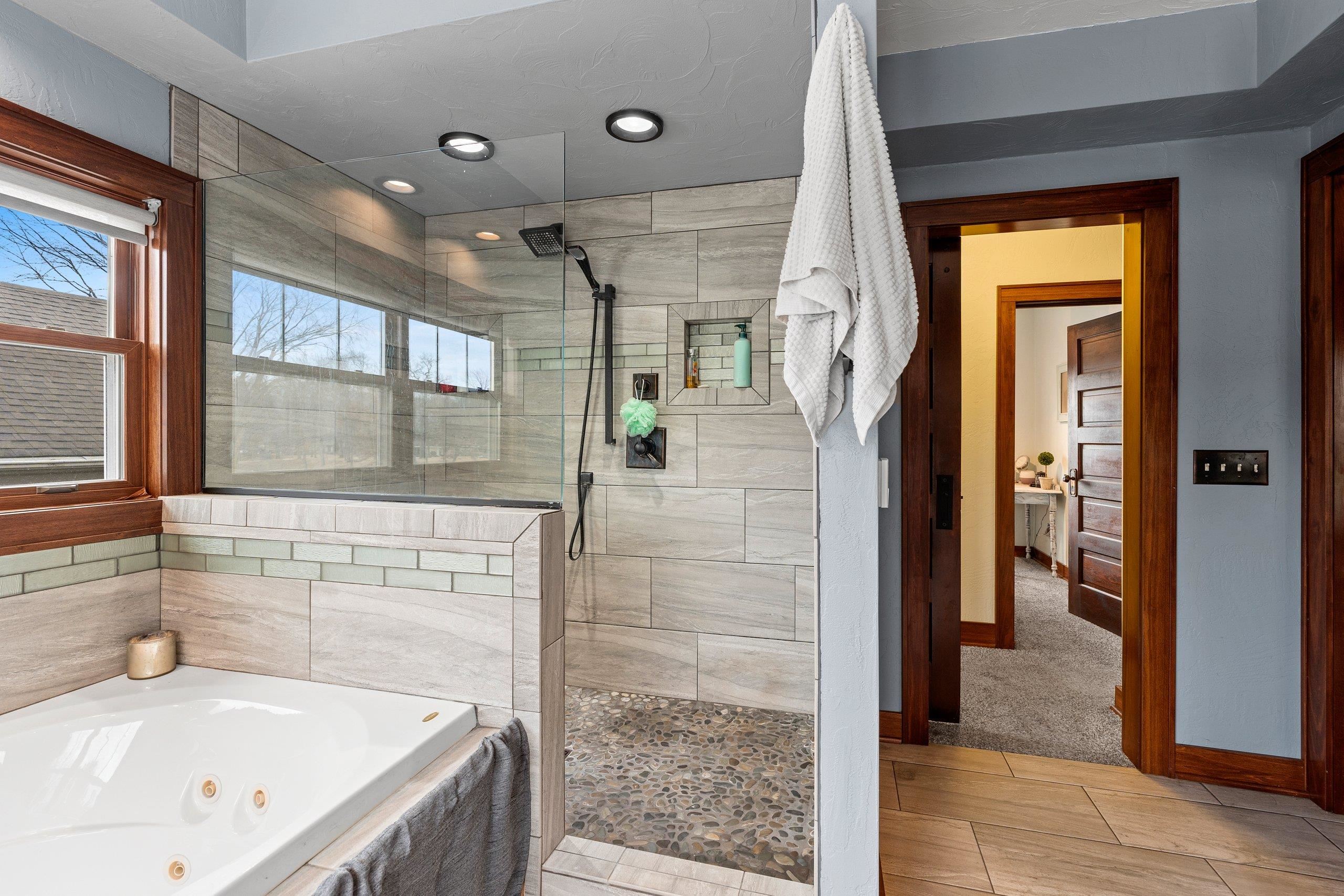 Shawano, Wisconsin 54166, United States, 3 Bedrooms Bedrooms, ,2 BathroomsBathrooms,Residential,Active,81326