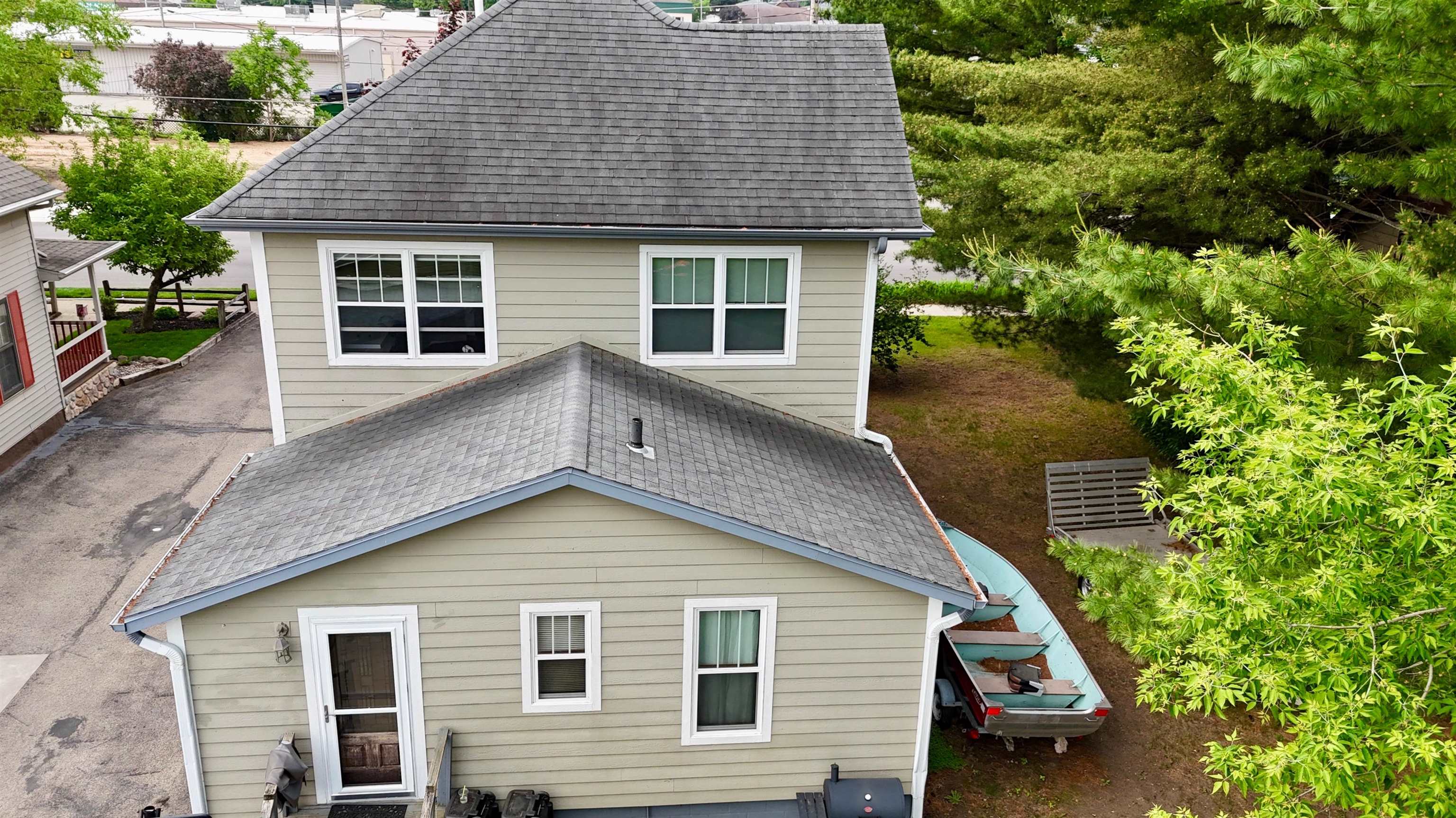 Shawano, Wisconsin 54166, United States, 3 Bedrooms Bedrooms, ,2 BathroomsBathrooms,Residential,Active,81326