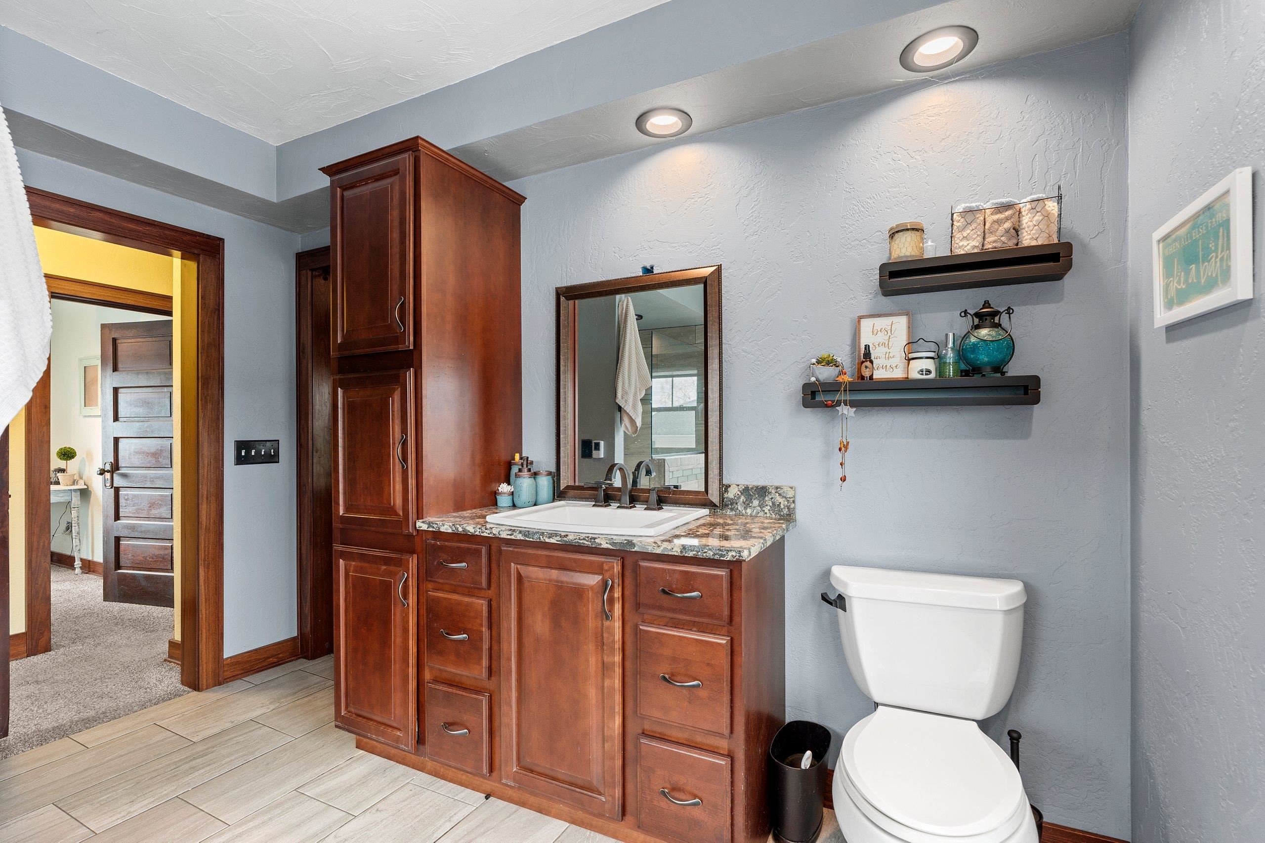 Shawano, Wisconsin 54166, United States, 3 Bedrooms Bedrooms, ,2 BathroomsBathrooms,Residential,Active,81326