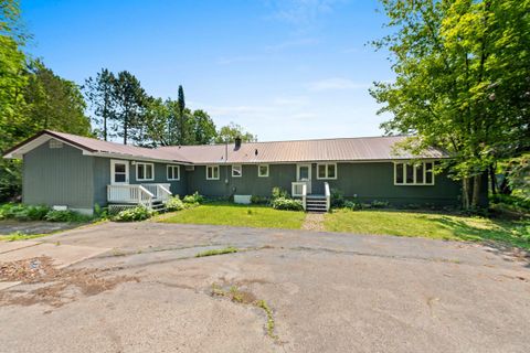 Photo of N8968 S PARK Drive, PORTERFIELD, WI 54159 (MLS # 50310839)