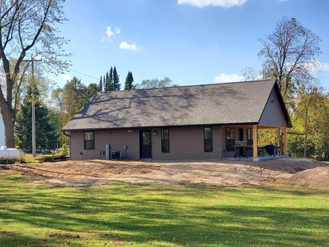 Photo of 247 E MADISON Street, CLINTONVILLE, WI 54929 (MLS # 50316248)
