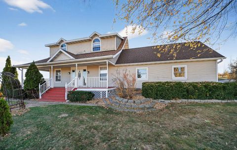 Photo of W1905 HWY H, NEW HOLSTEIN, WI 53061 (MLS # 50318394)