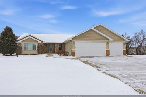 Photo of W5946 SWEET PEA Drive, APPLETON, WI 54915 (MLS # 50319552)