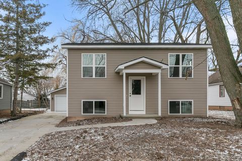 305 W SMITH Avenue OSHKOSH WI 54901