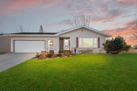 225 CENTER Street NORTH FOND DU LAC WI 54937