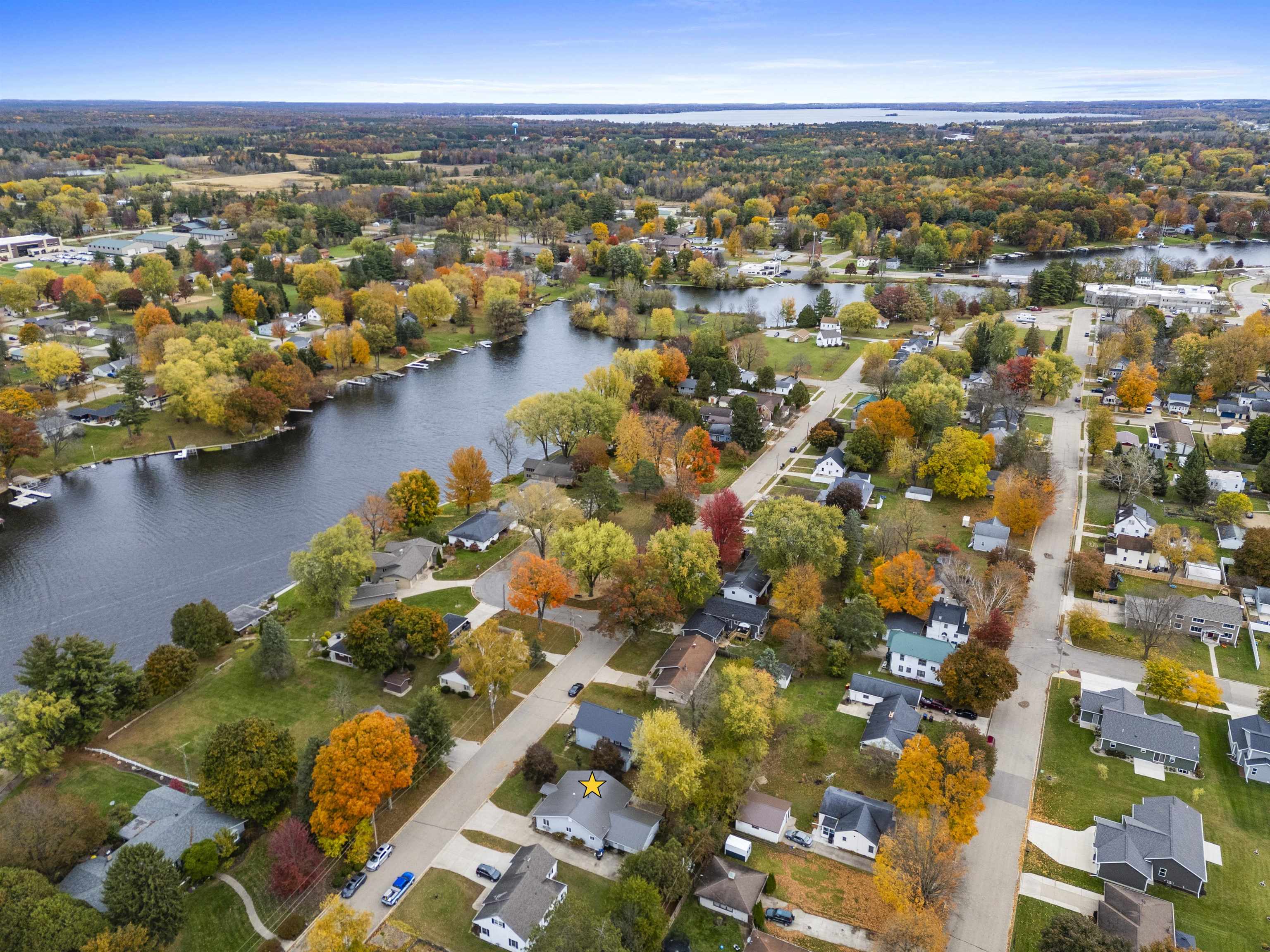 Shawano, Wisconsin 54166, United States, 3 Bedrooms Bedrooms, ,3 BathroomsBathrooms,Residential,Active,234551