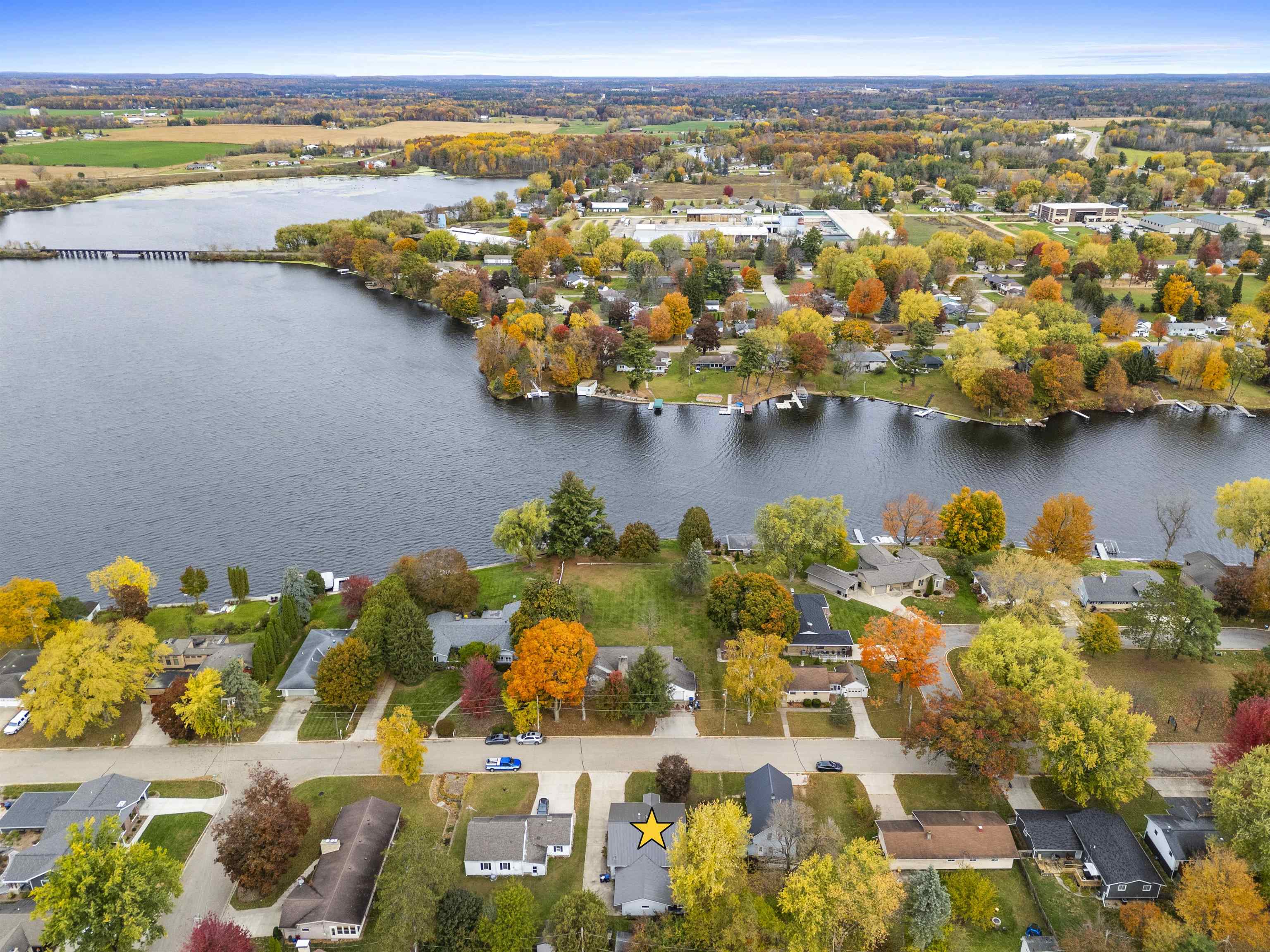 Shawano, Wisconsin 54166, United States, 3 Bedrooms Bedrooms, ,3 BathroomsBathrooms,Residential,Active,234551