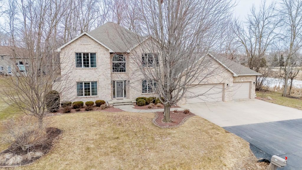 Photo of 2230 E ELMVIEW Drive, APPLETON, WI 54915 (MLS # 50321691)