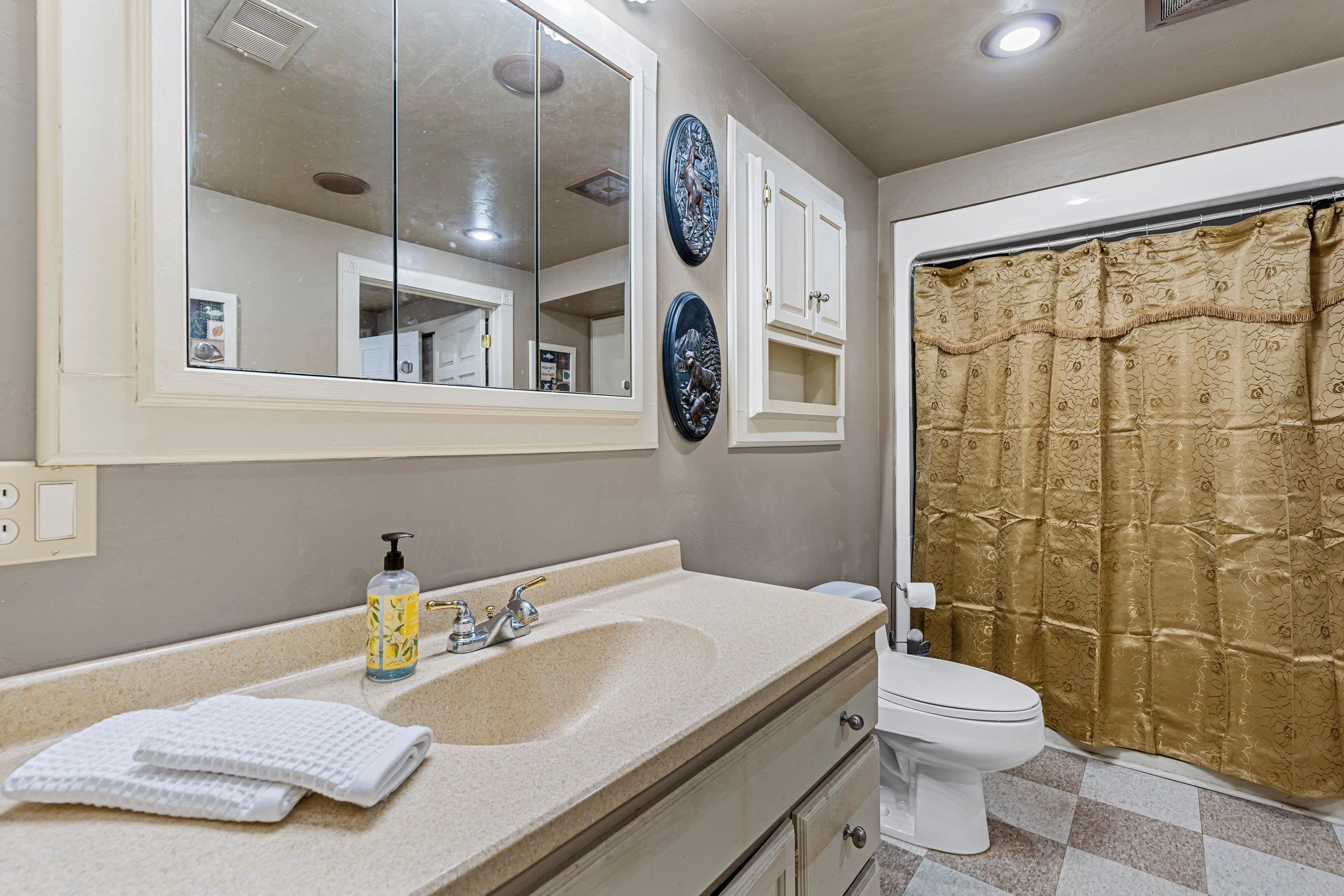 Crivitz, Wisconsin 54114, United States, 3 Bedrooms Bedrooms, ,2 BathroomsBathrooms,Residential,Active,164418