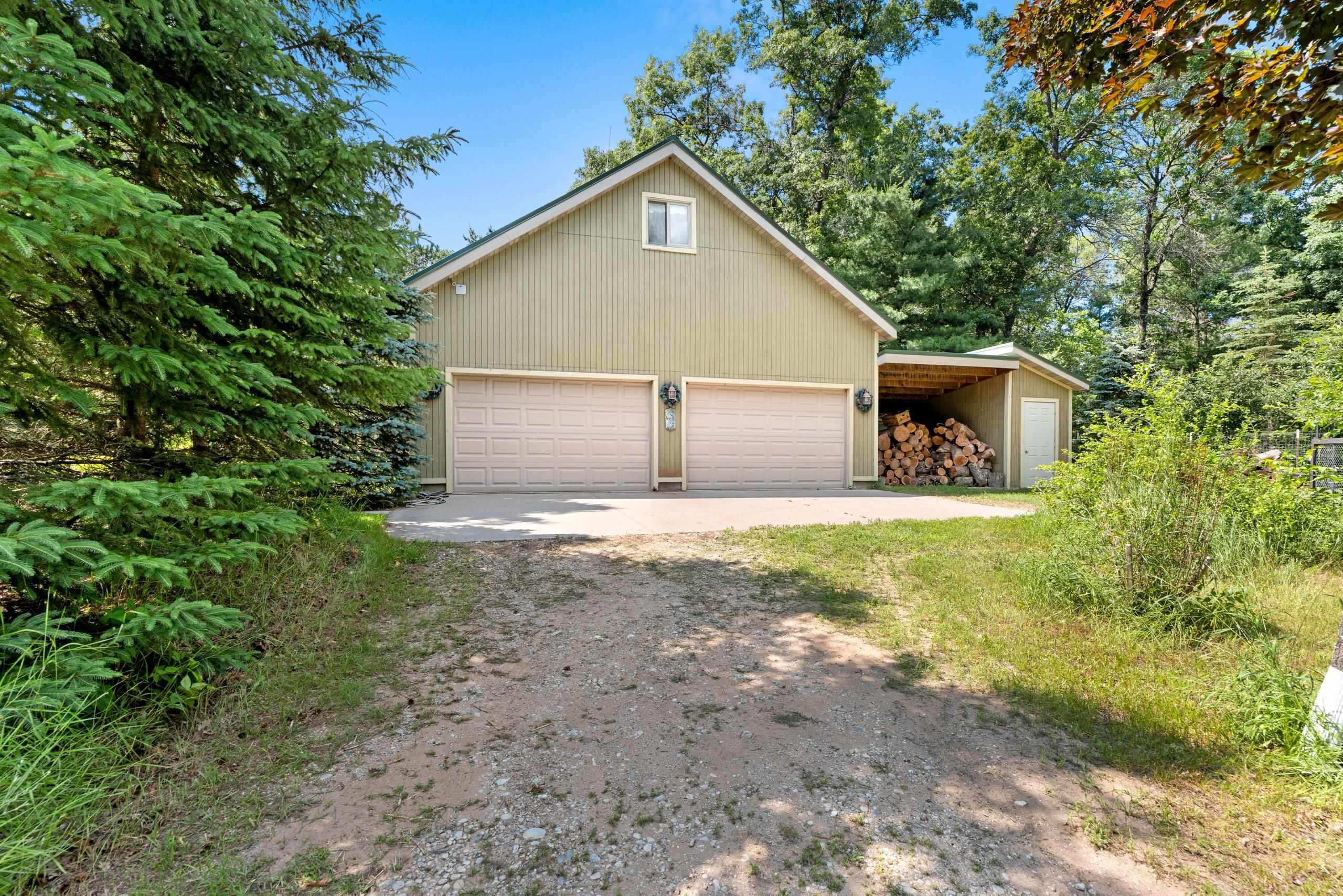 Crivitz, Wisconsin 54114, United States, 3 Bedrooms Bedrooms, ,2 BathroomsBathrooms,Residential,Active,164418