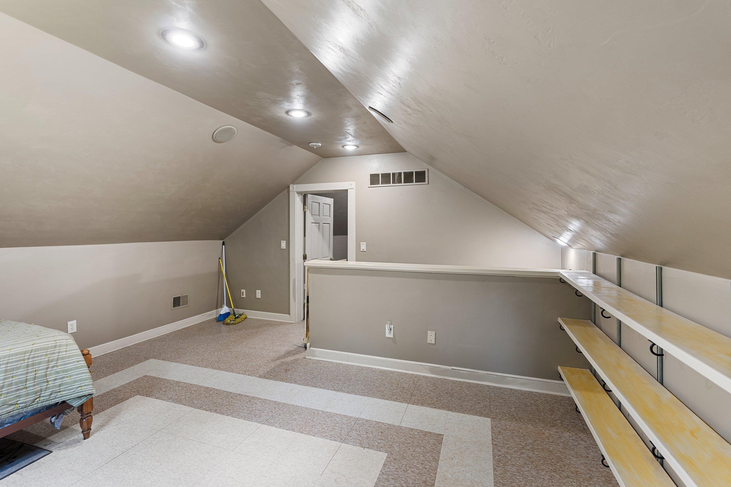 Crivitz, Wisconsin 54114, United States, 3 Bedrooms Bedrooms, ,2 BathroomsBathrooms,Residential,Active,164418