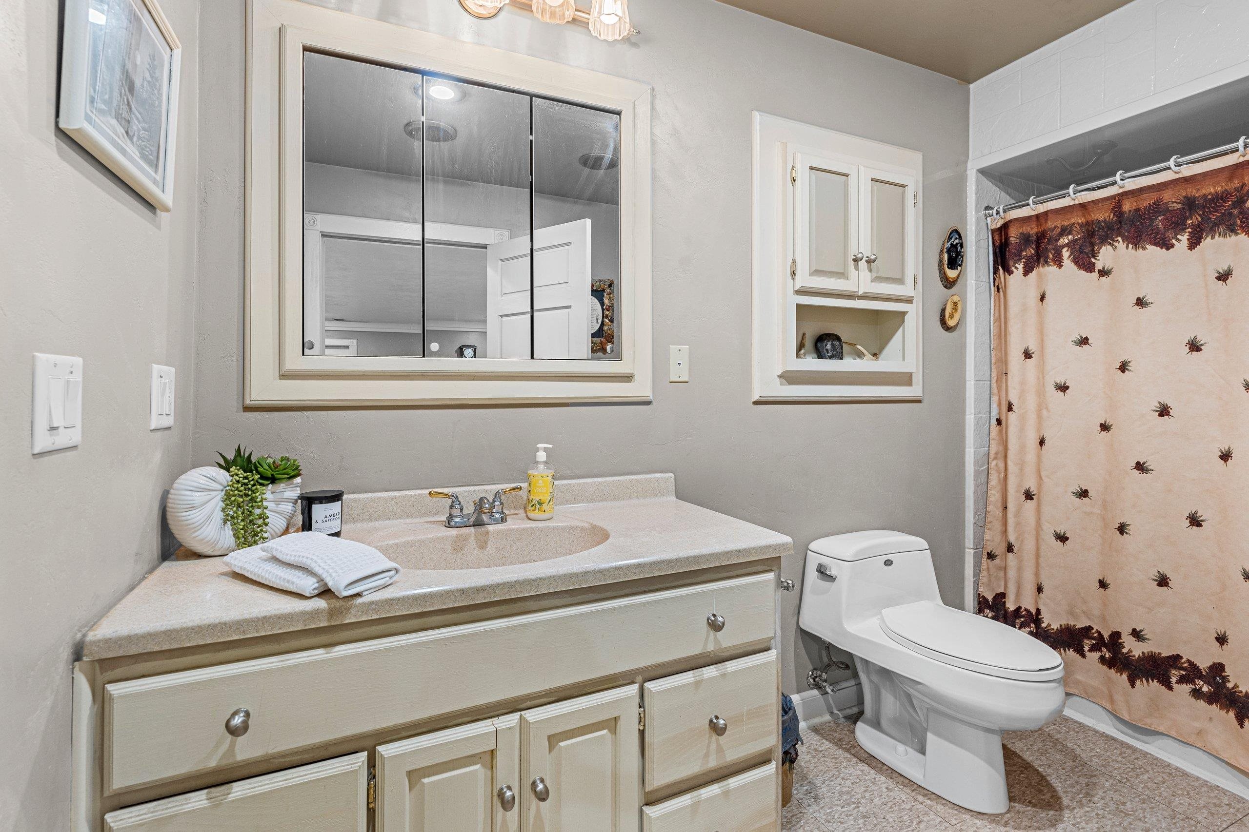 Crivitz, Wisconsin 54114, United States, 3 Bedrooms Bedrooms, ,2 BathroomsBathrooms,Residential,Active,164418