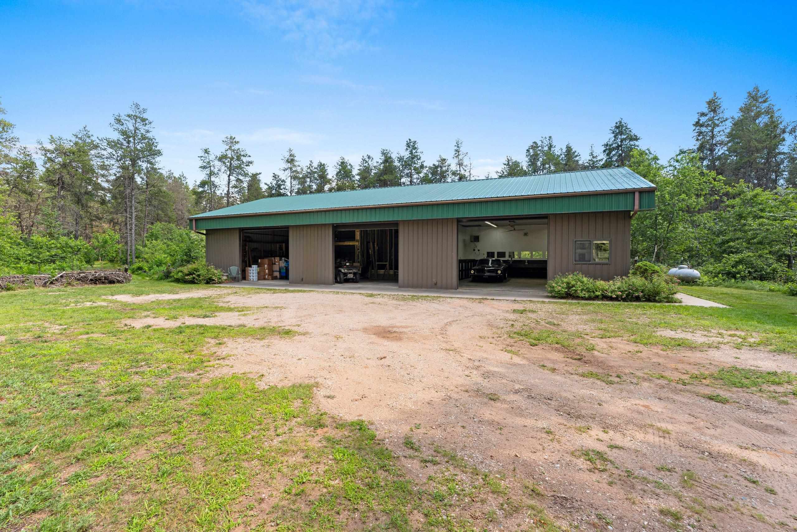 Crivitz, Wisconsin 54114, United States, 3 Bedrooms Bedrooms, ,2 BathroomsBathrooms,Residential,Active,164418