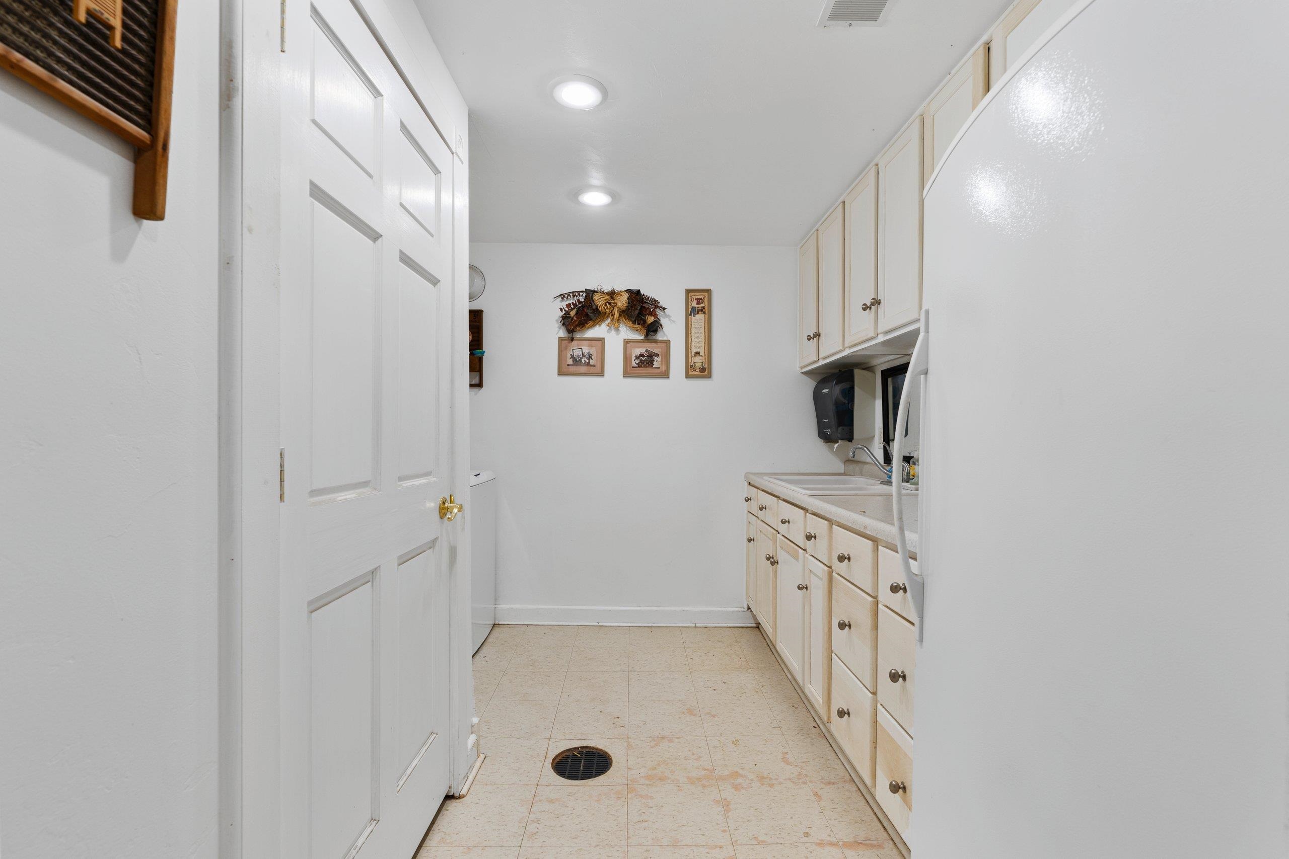 Crivitz, Wisconsin 54114, United States, 3 Bedrooms Bedrooms, ,2 BathroomsBathrooms,Residential,Active,164418