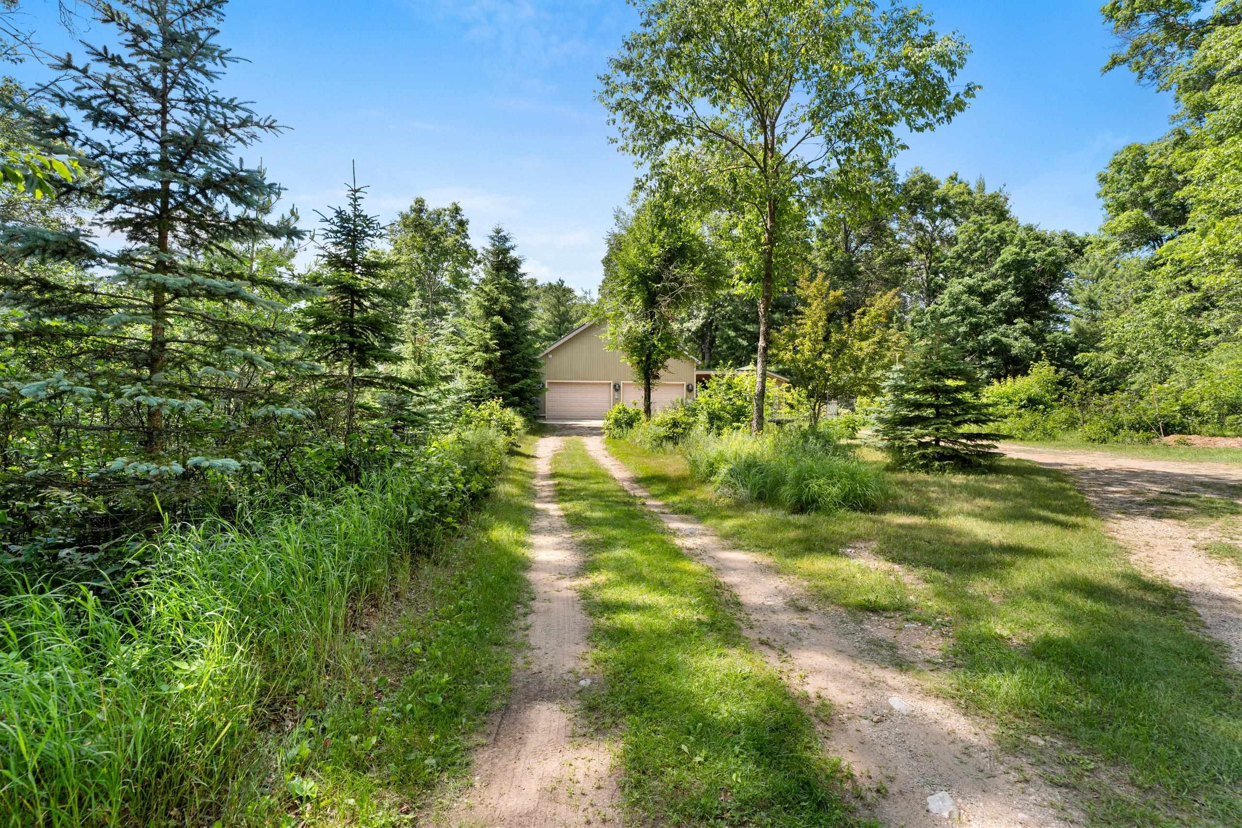 Crivitz, Wisconsin 54114, United States, 3 Bedrooms Bedrooms, ,2 BathroomsBathrooms,Residential,Active,164418