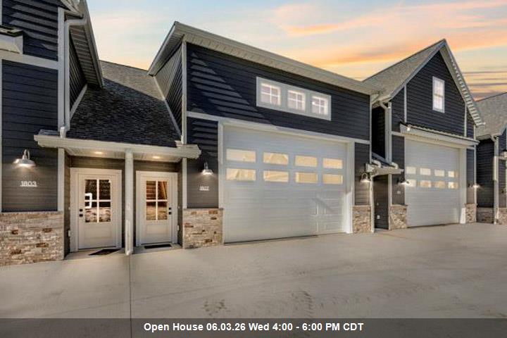 Photo 1 of 34 — 1807 UTAH Street 5, STURGEON BAY, WI 54235