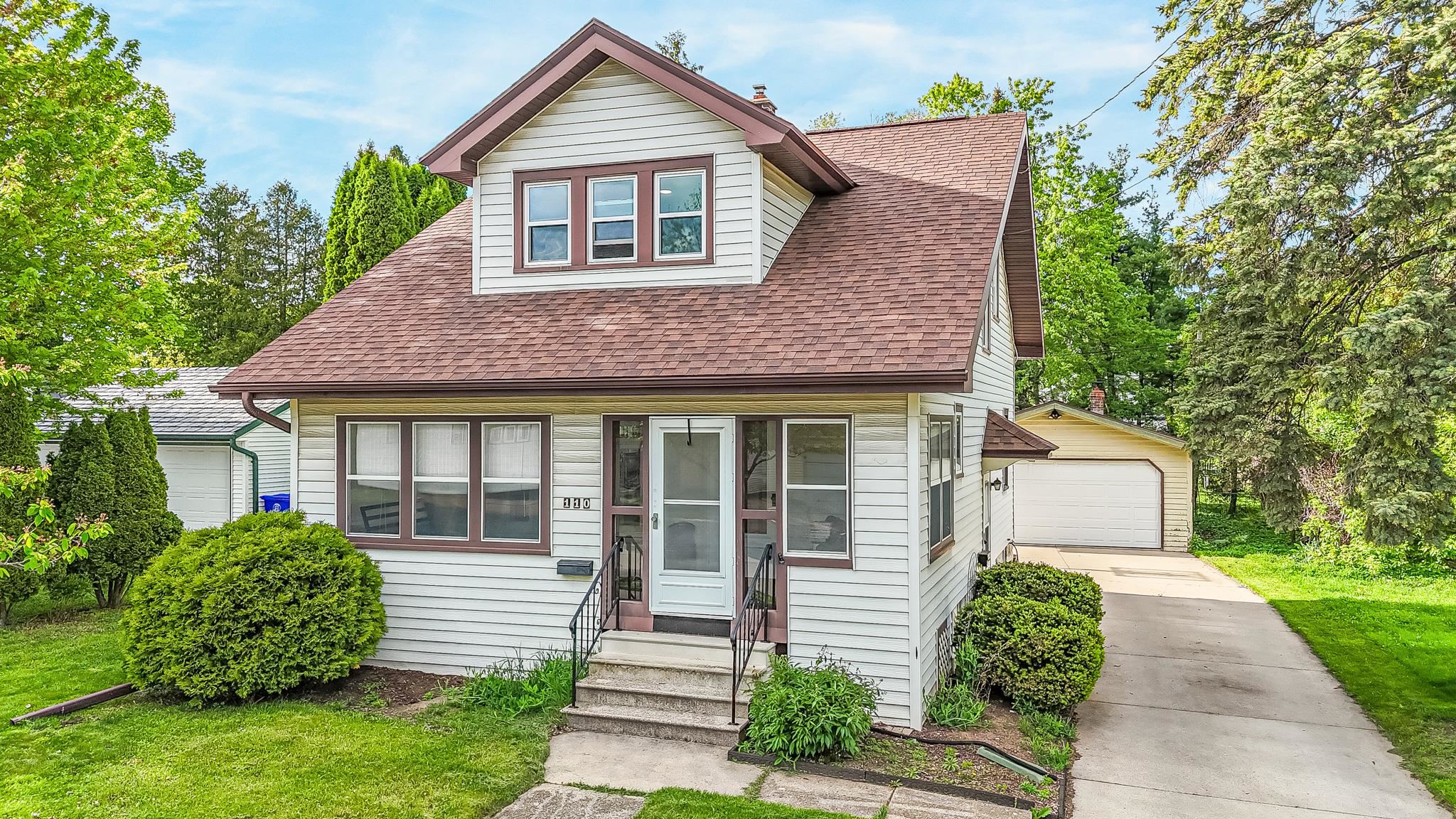 110 E RANDALL Street