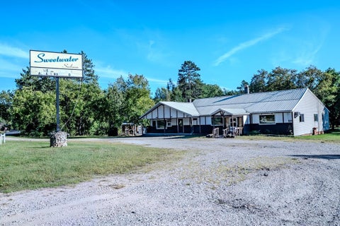 Photo of W12263 COUNTY ROAD W RD, CRIVITZ, WI 54114 (MLS # 50332646)