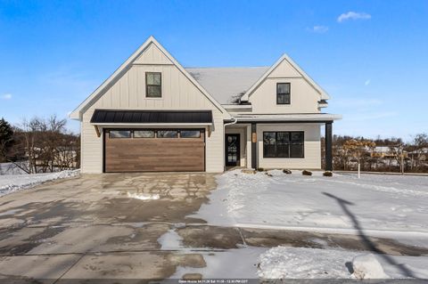 Photo of 541 SECURITY Boulevard, GREEN BAY, WI 54313 (MLS # 50319975)