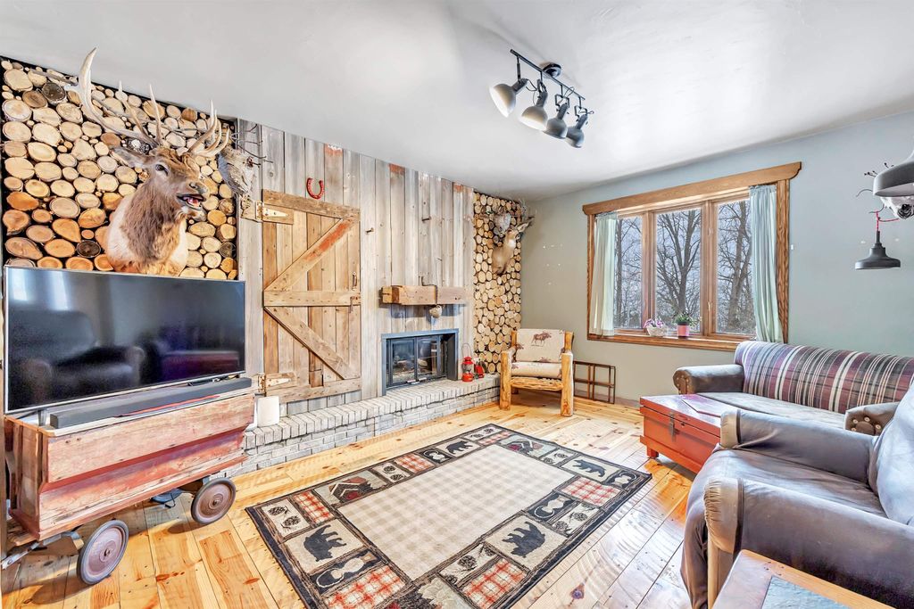 Photo of 4940 HAFEMAN Lane, GREEN BAY, WI 54311 (MLS # 50319118)