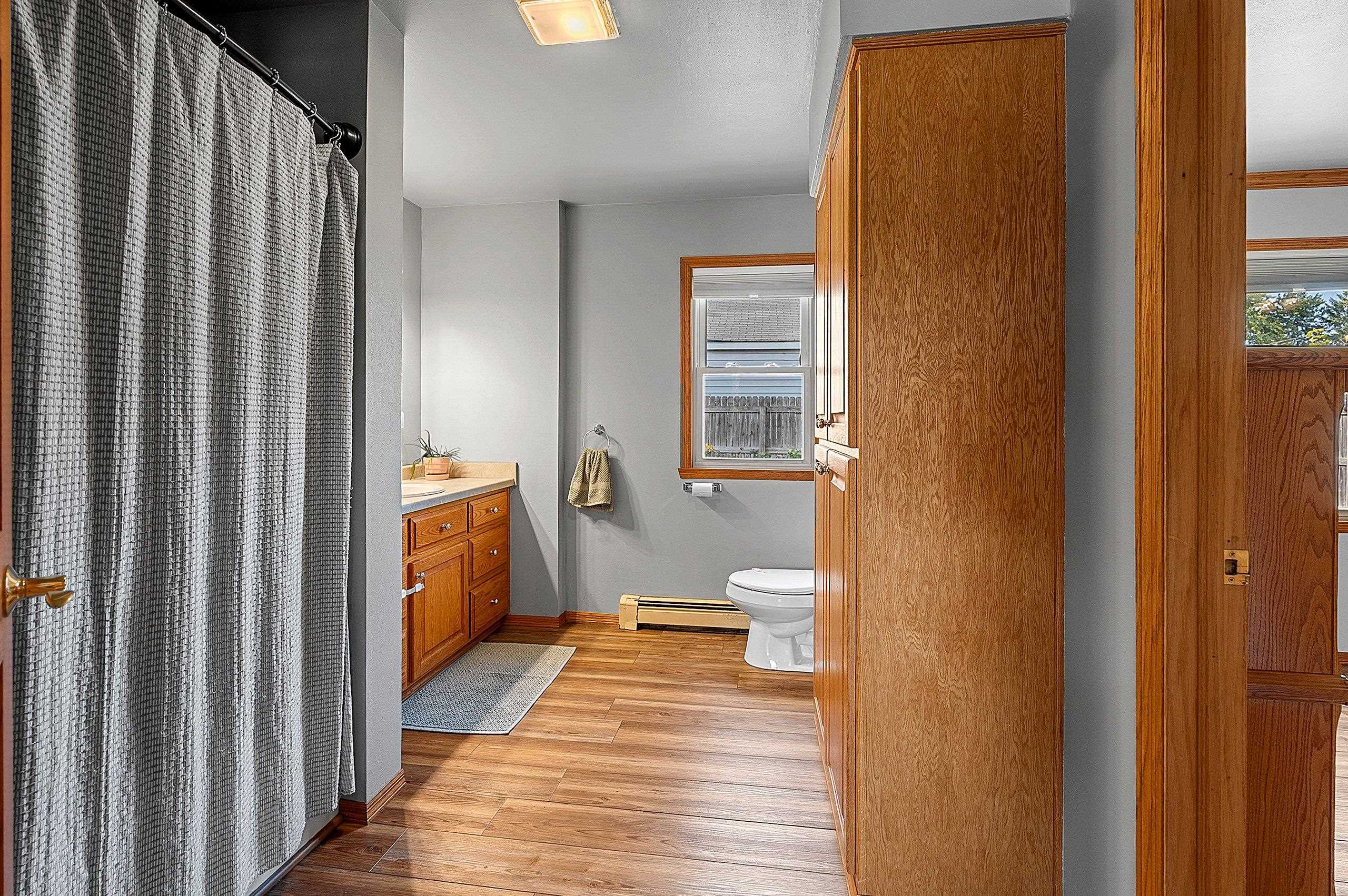 Kaukauna, Wisconsin 54130, United States, 3 Bedrooms Bedrooms, ,1 BathroomBathrooms,Residential,Active,213378