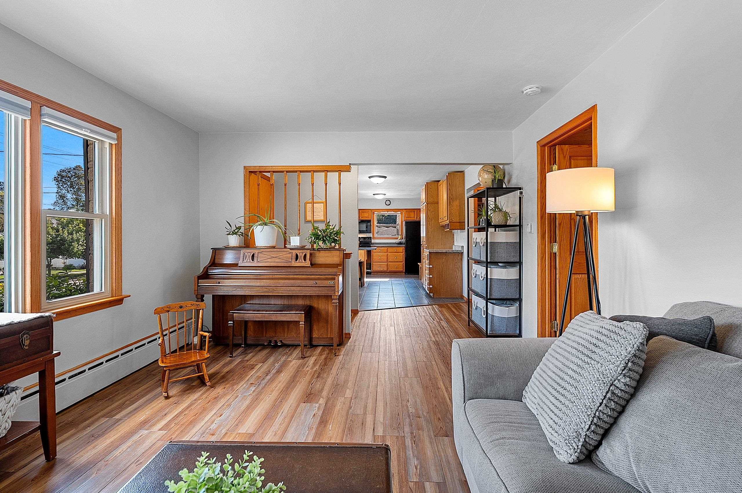 Kaukauna, Wisconsin 54130, United States, 3 Bedrooms Bedrooms, ,1 BathroomBathrooms,Residential,Active,213378