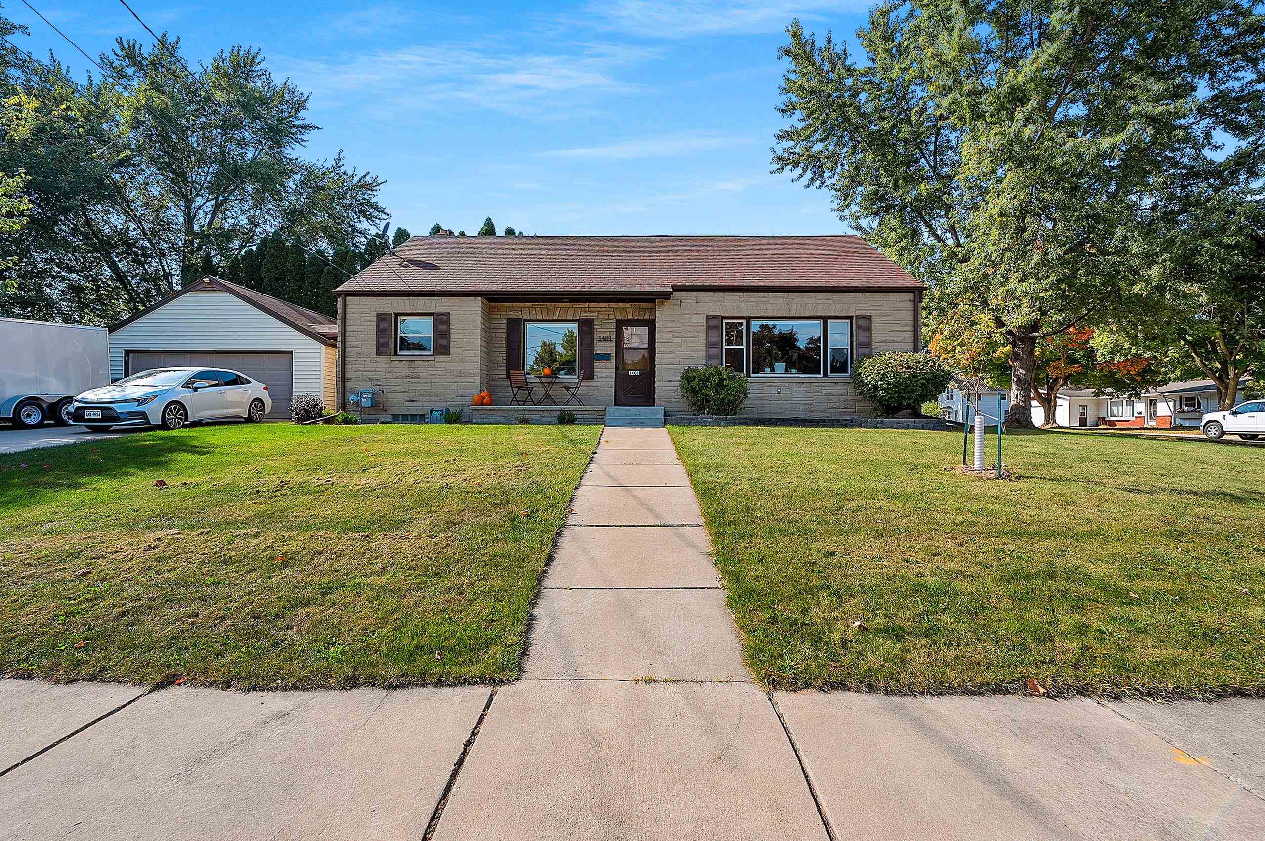 Kaukauna, Wisconsin 54130, United States, 3 Bedrooms Bedrooms, ,1 BathroomBathrooms,Residential,Active,213378