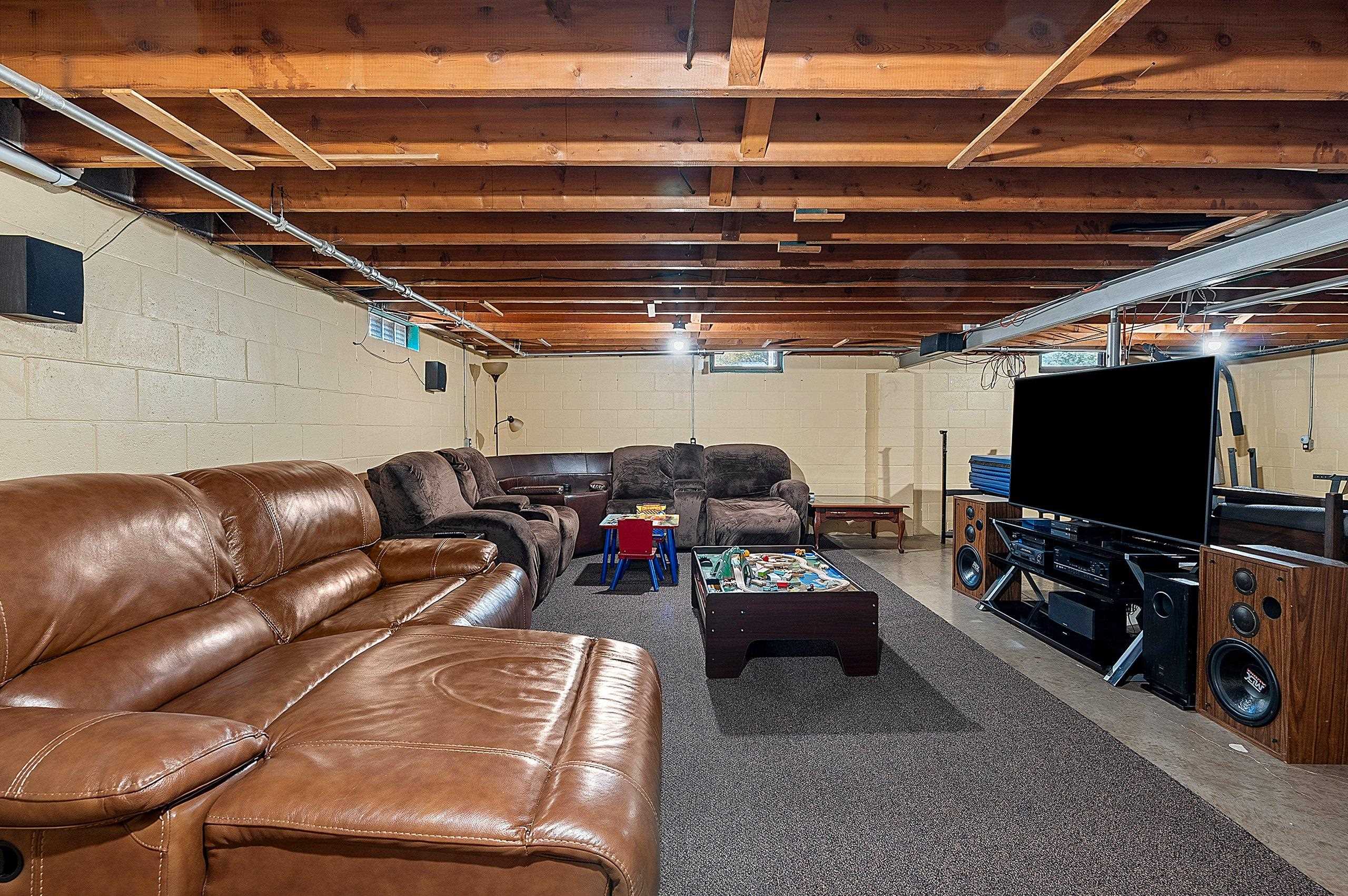 Kaukauna, Wisconsin 54130, United States, 3 Bedrooms Bedrooms, ,1 BathroomBathrooms,Residential,Active,213378