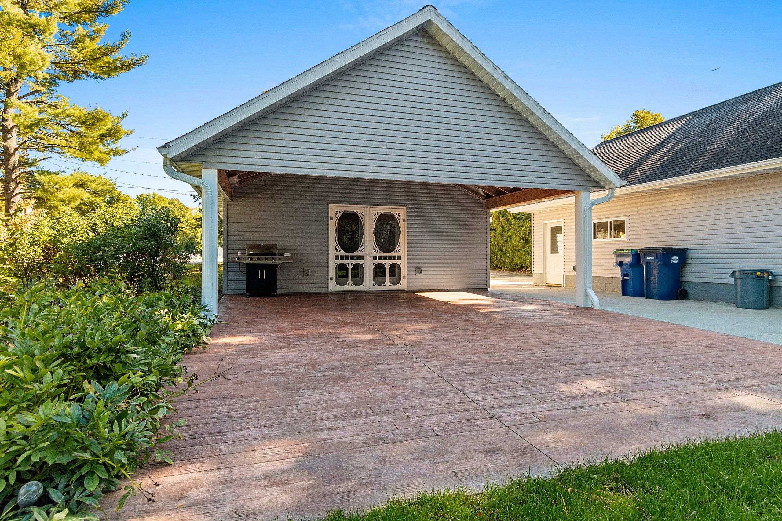 Embarrass, Wisconsin 54933, United States, 3 Bedrooms Bedrooms, ,3 BathroomsBathrooms,Residential,Active,41405