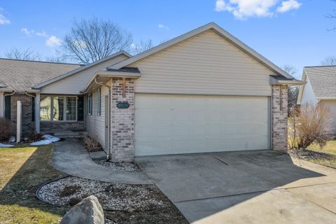 Photo of 1843 BRIARWOOD Court, DE PERE, WI 54115 (MLS # 50322966)