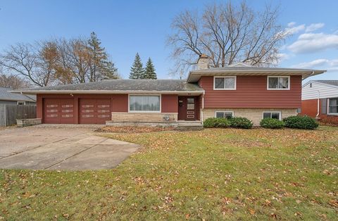 Photo of 1211 W KIMBERLY Avenue, KIMBERLY, WI 54136 (MLS # 50318702)